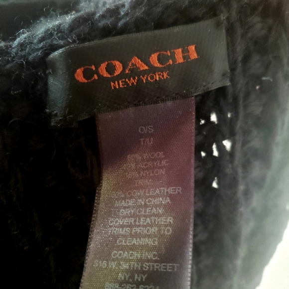 Coach Black Wool Infinity Scarf🧣 - Picture 5 of 6